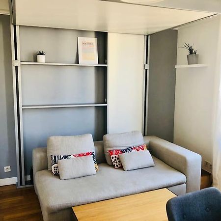 パリCosy Studio Near Public Transportアパートメント エクステリア 写真